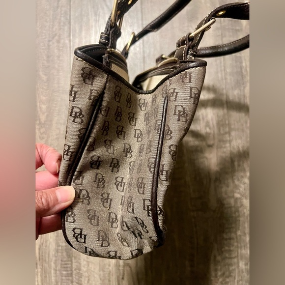 Dooney & Bourke Monogrammed Brown Leather Shoulder Bag - Picture 4 of 8